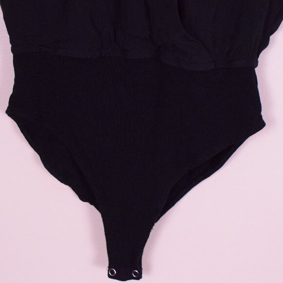 Women's Forever 21 Black Woven Flutter Sleeve Deep V-Neck Bodysuit - Size S - Picture 4 of 5